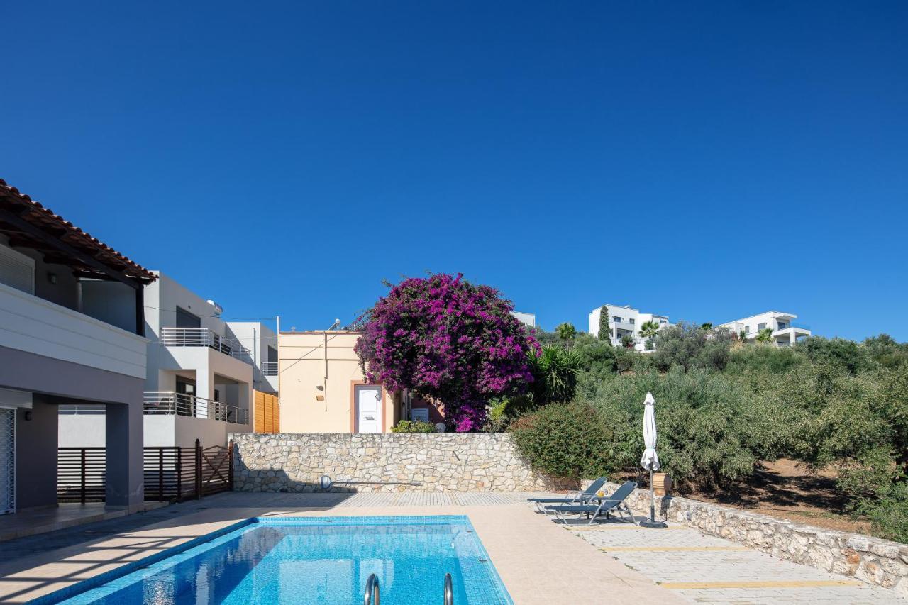 Greek Sky - New Modern Apartment With Shared Pool Tavronitis Exteriör bild