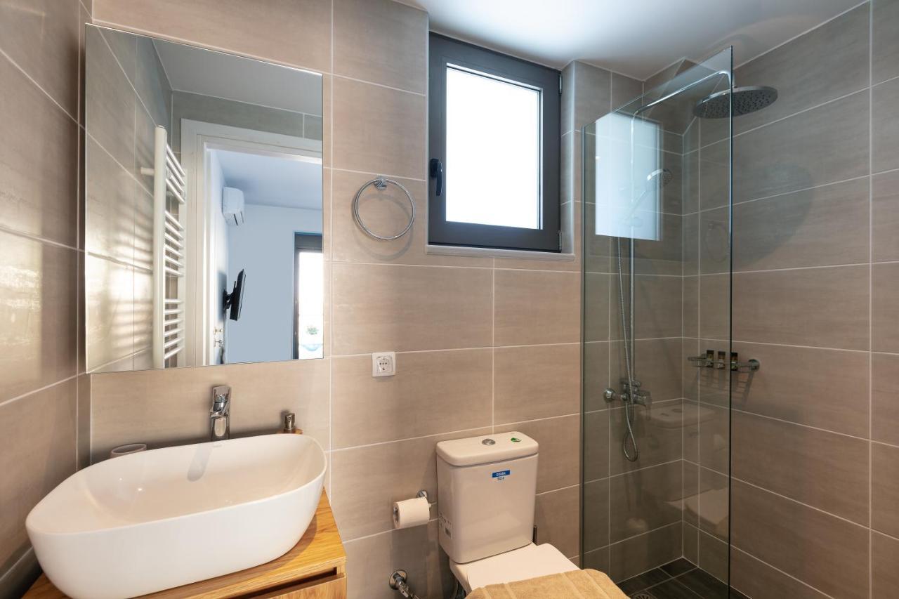 Greek Sky - New Modern Apartment With Shared Pool Tavronitis Exteriör bild