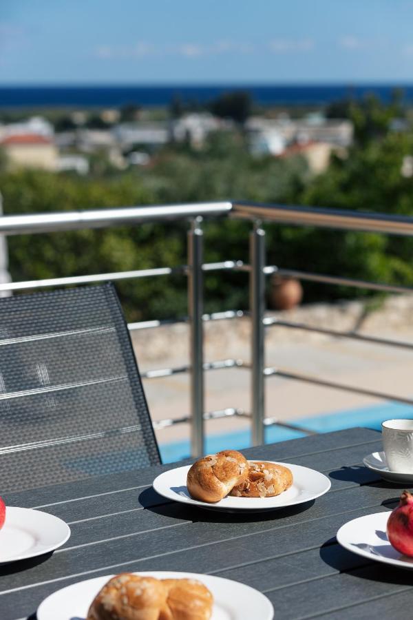 Greek Sky - New Modern Apartment With Shared Pool Tavronitis Exteriör bild
